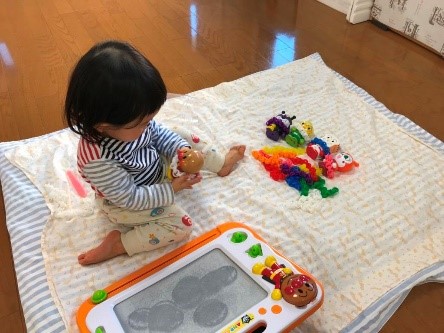 静かな遊び
